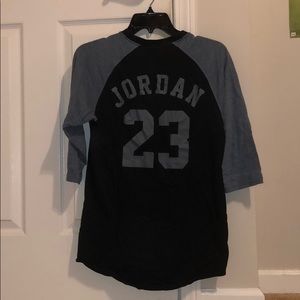 Men’s Jordan 3/4 sleeve shirt size small
